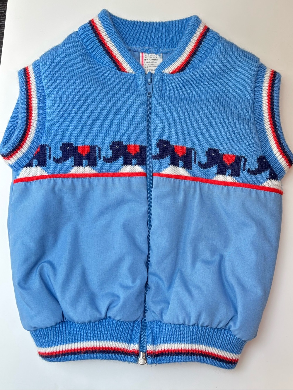 Vintage puffer toddler vest with elephant motif, size 24M
